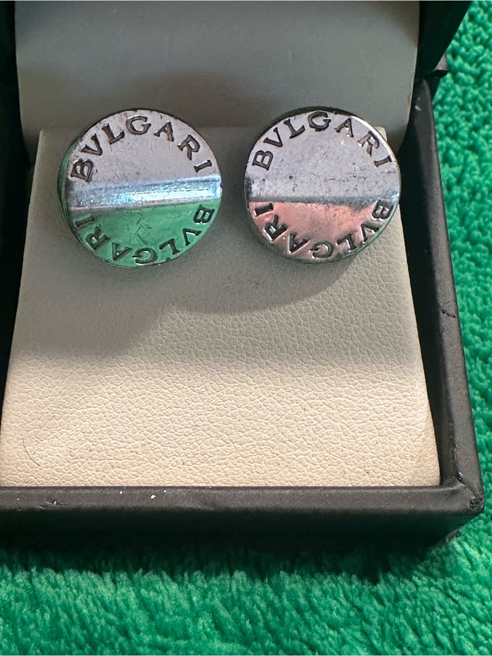 Cufflinks - Picture 2 of 2